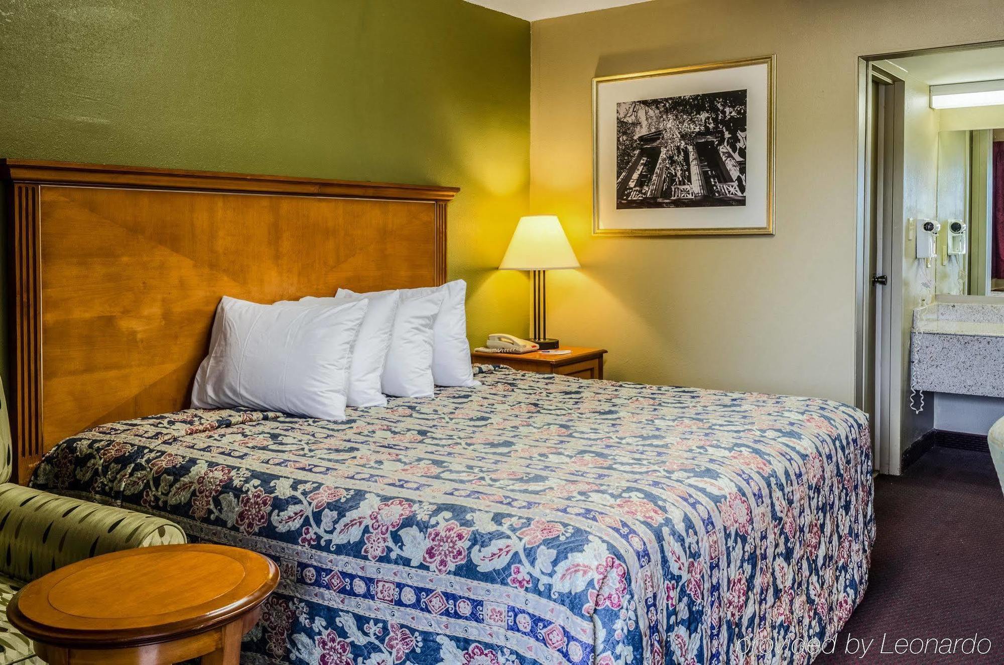 Rodeway Inn Indianola Esterno foto
