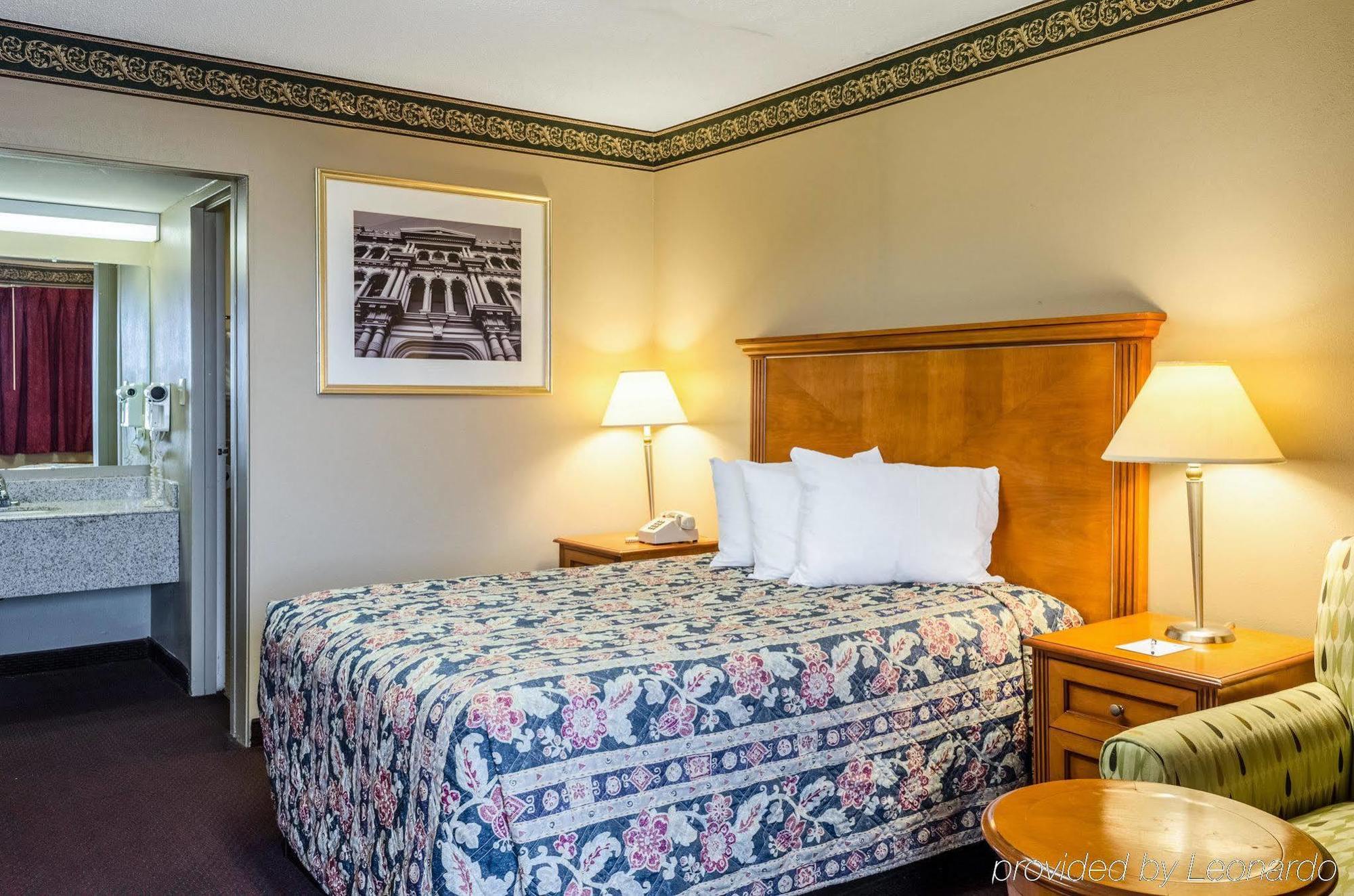 Rodeway Inn Indianola Esterno foto